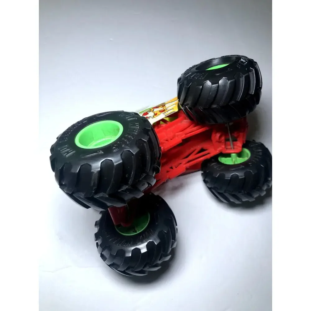 Hot Wheels Monster Trucks HW Pizza CO. 1:24 Scale